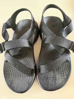 Chaco Black Strappy Sport Sandals